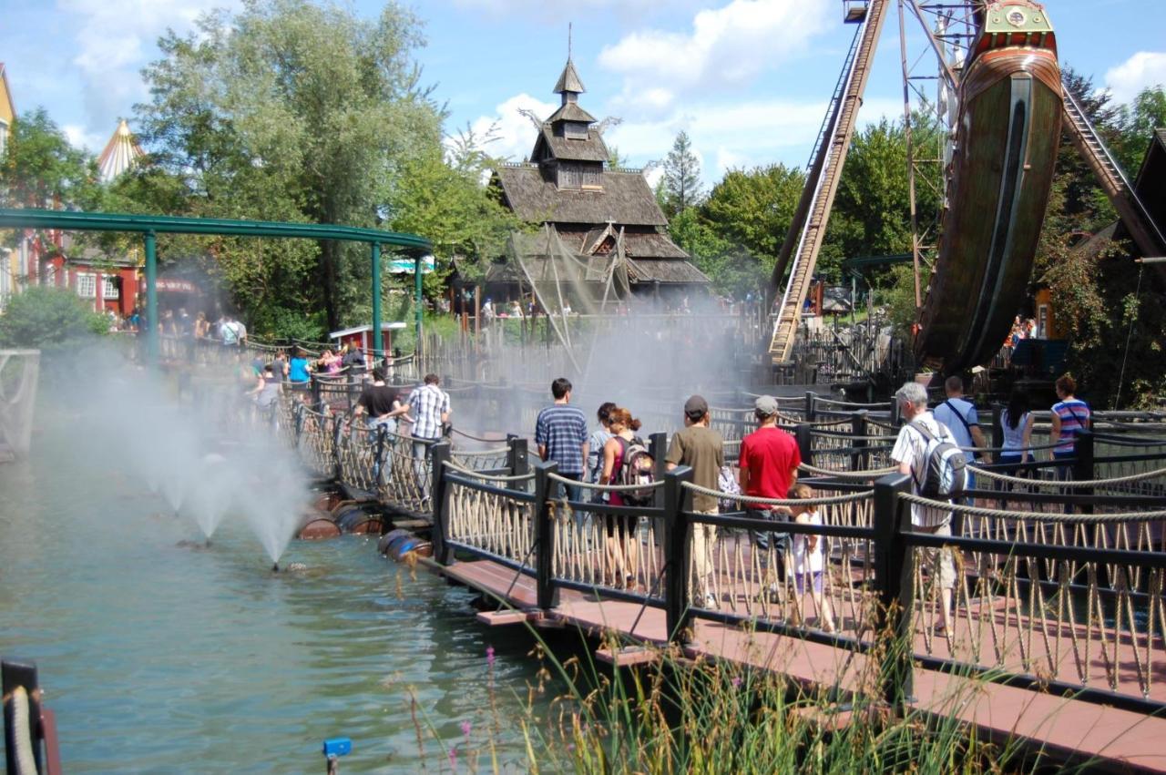 Anne Marie Vous Accueilles Dans Son Logement Familiale Pour 6 Personnes 3 Chambres Confortable Proche D Europa Park A Boofzheim Dans Camping 3 Etoiles Exterior foto